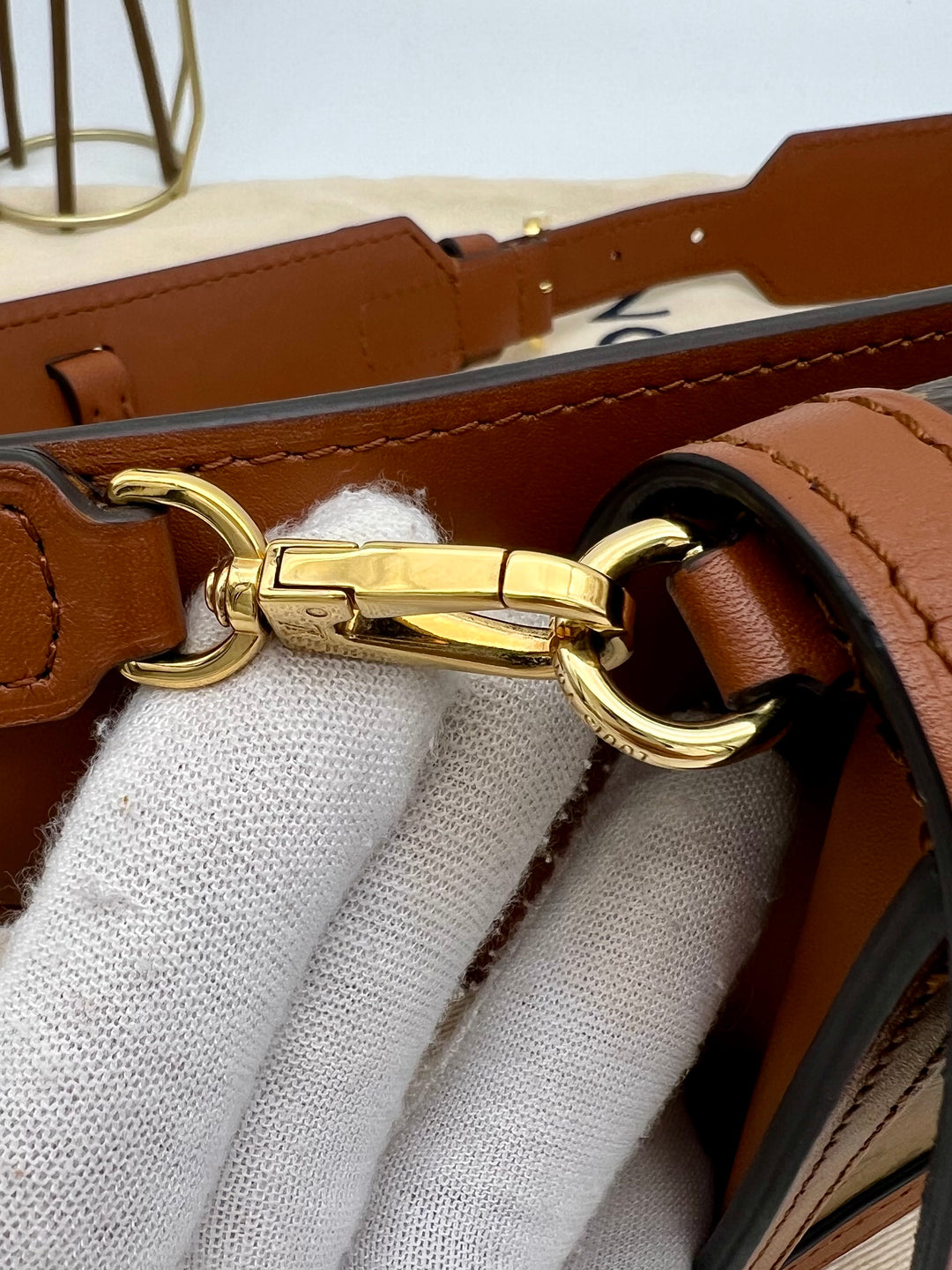 LOUIS VUITTON DAUPHINE REVERSED BELT BAG