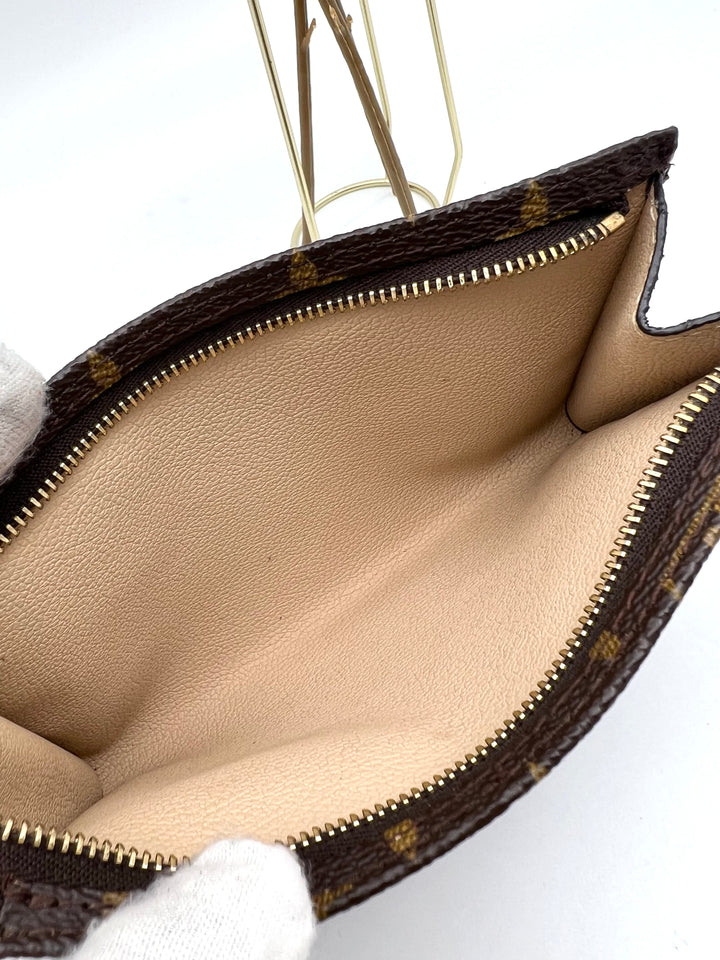 LOUIS VUITTON BUCKET POUCH MONOGRAM