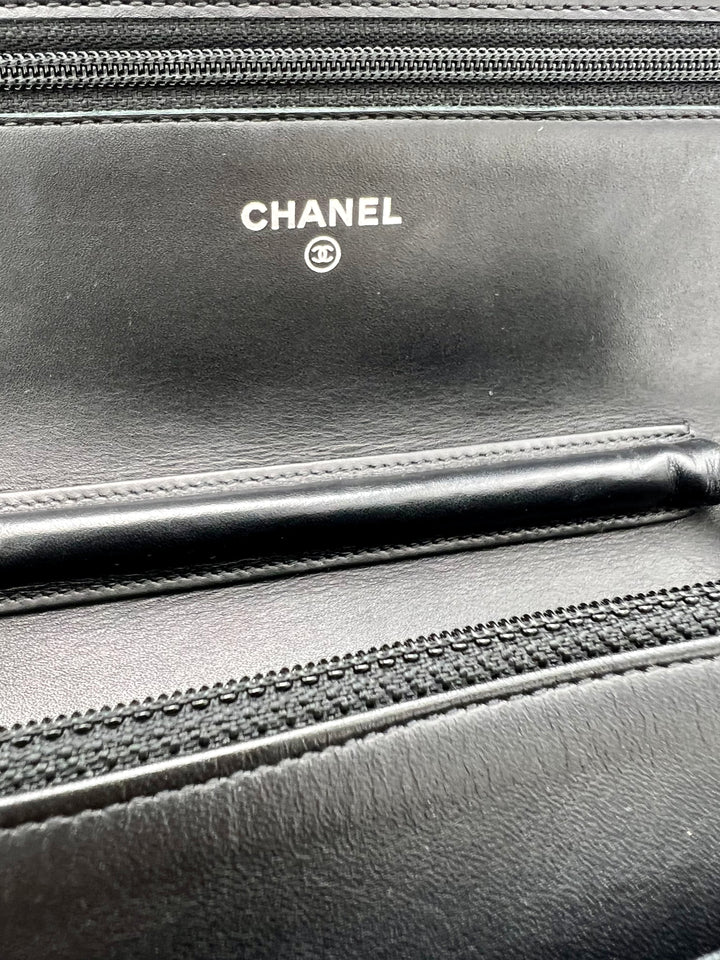 CHANEL WALLET ON CHAIN PATENT