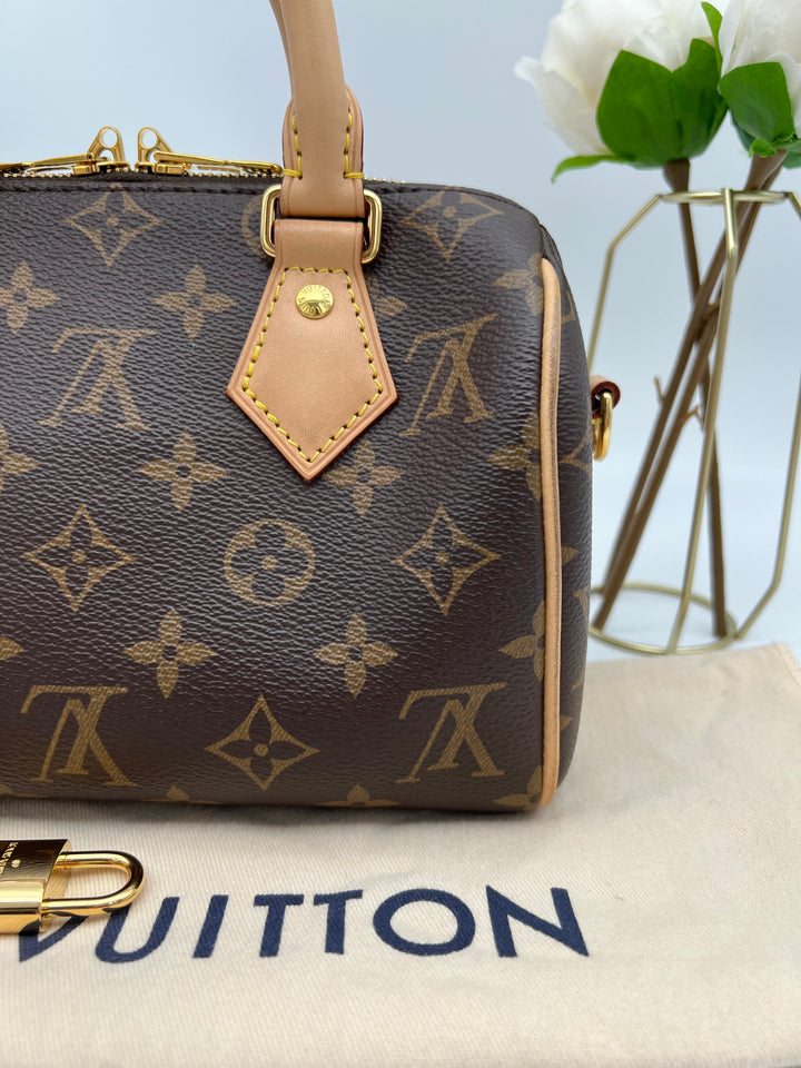 LOUIS VUITTON BANDOULIERE 20 MONOGRAM