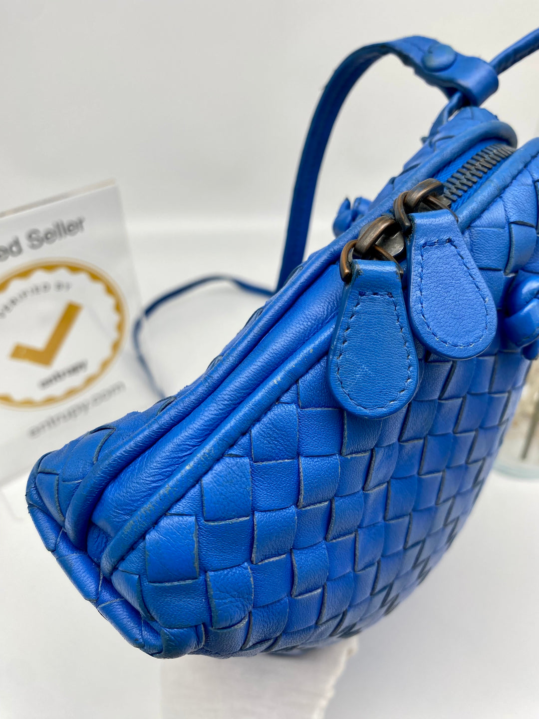 BOTTEGA BLUE LEATHER SLING