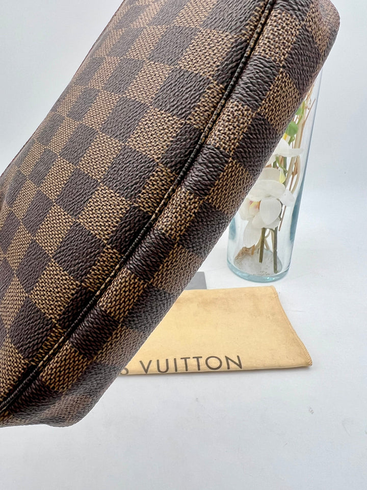 LOUIS VUITTON POCHETTE ACCESSORIES DAMIER