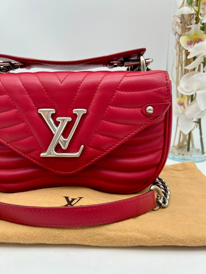LOUIS VUITTON NEW WAVE CHAIN SHOULDER BAG