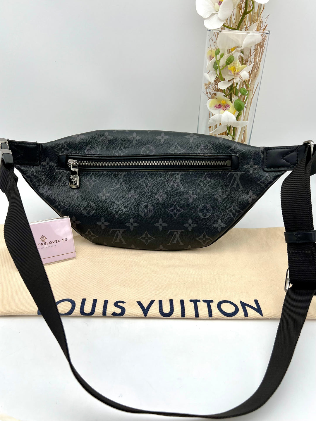 LOUIS VUITTON DISCOVERY BUM BAG