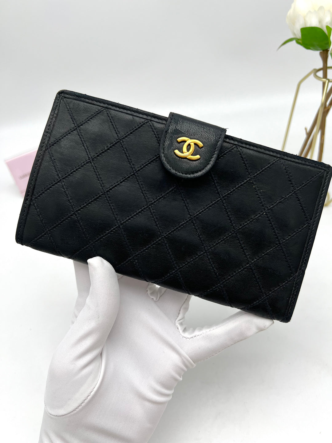 CHANEL VINTAGE QUILTED LAMBSKIN WALLET