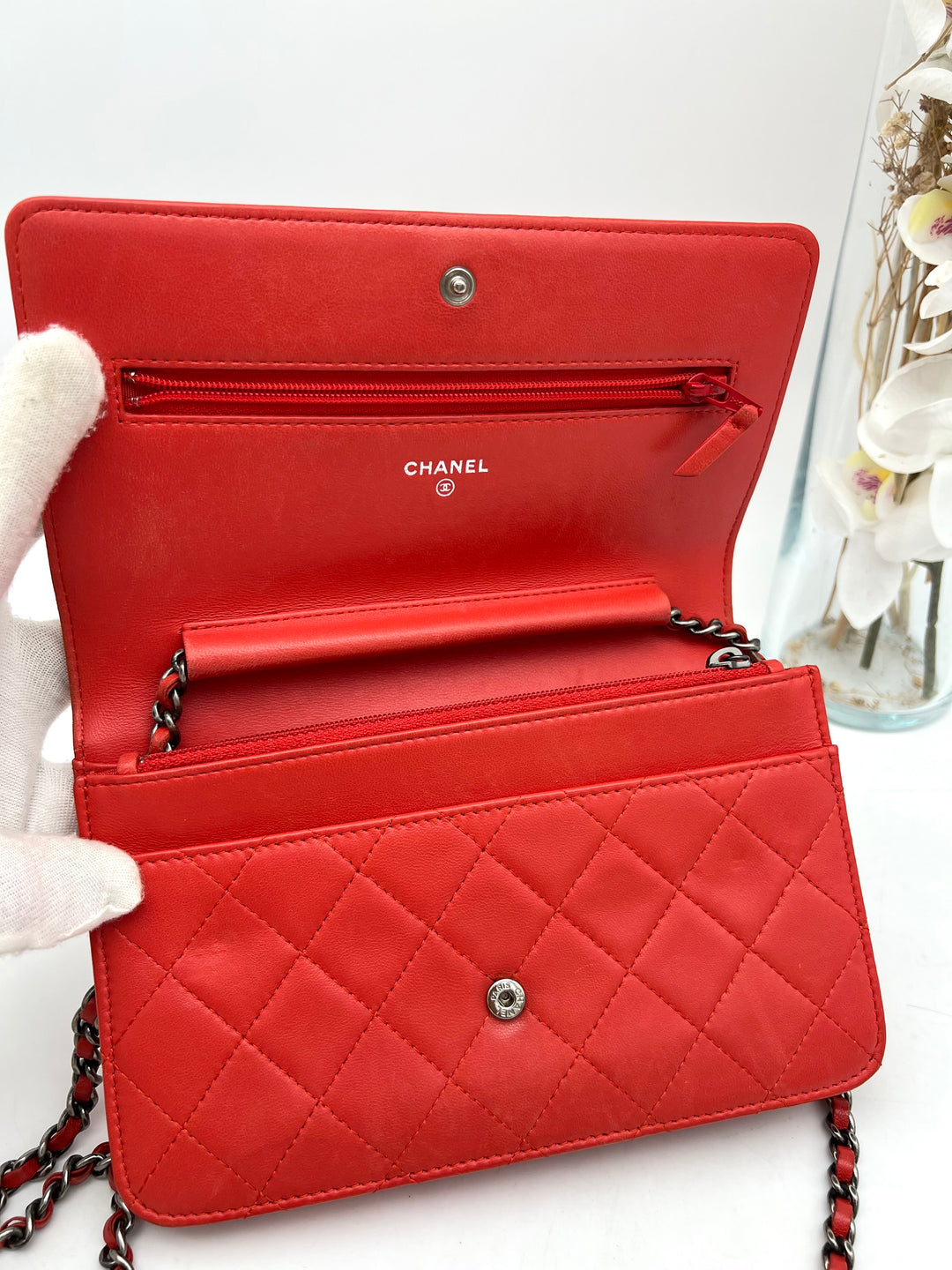 CHANEL BOY WALLET ON CHAIN LAMBSKIN