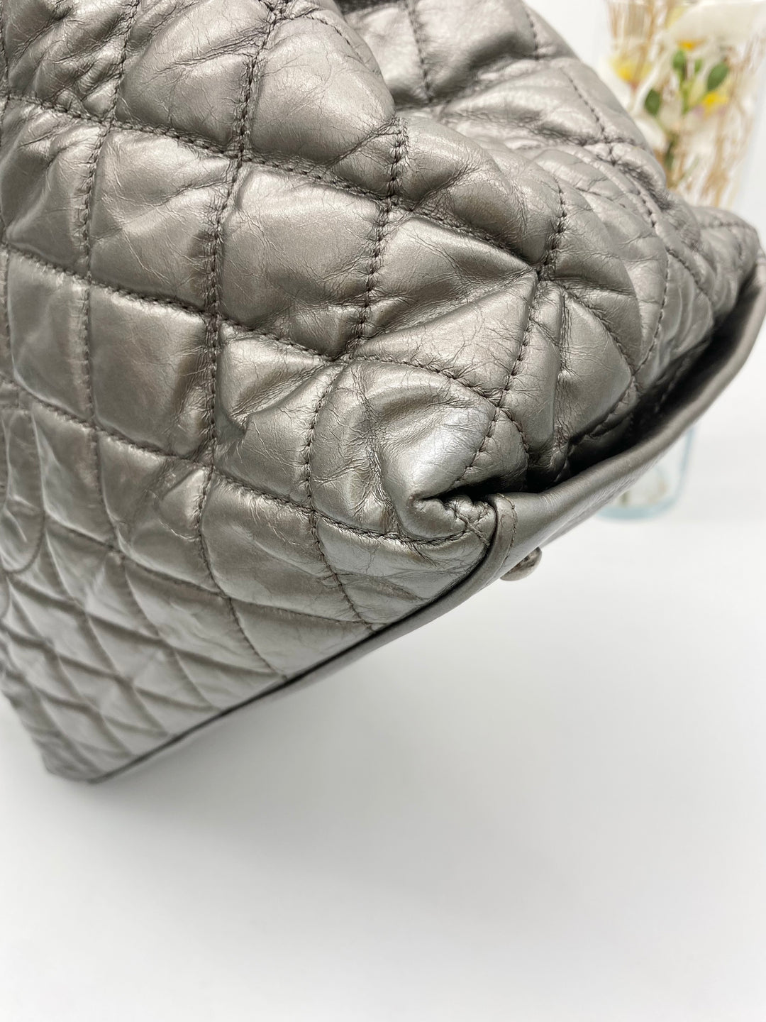 CHANEL CHAIN QUILTED SHOPPING TOTE BAG