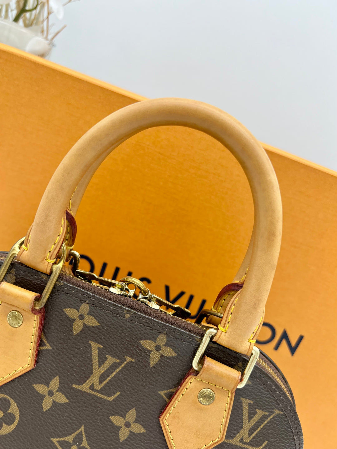 LOUIS VUITTON ALMA BB MONOGRAM