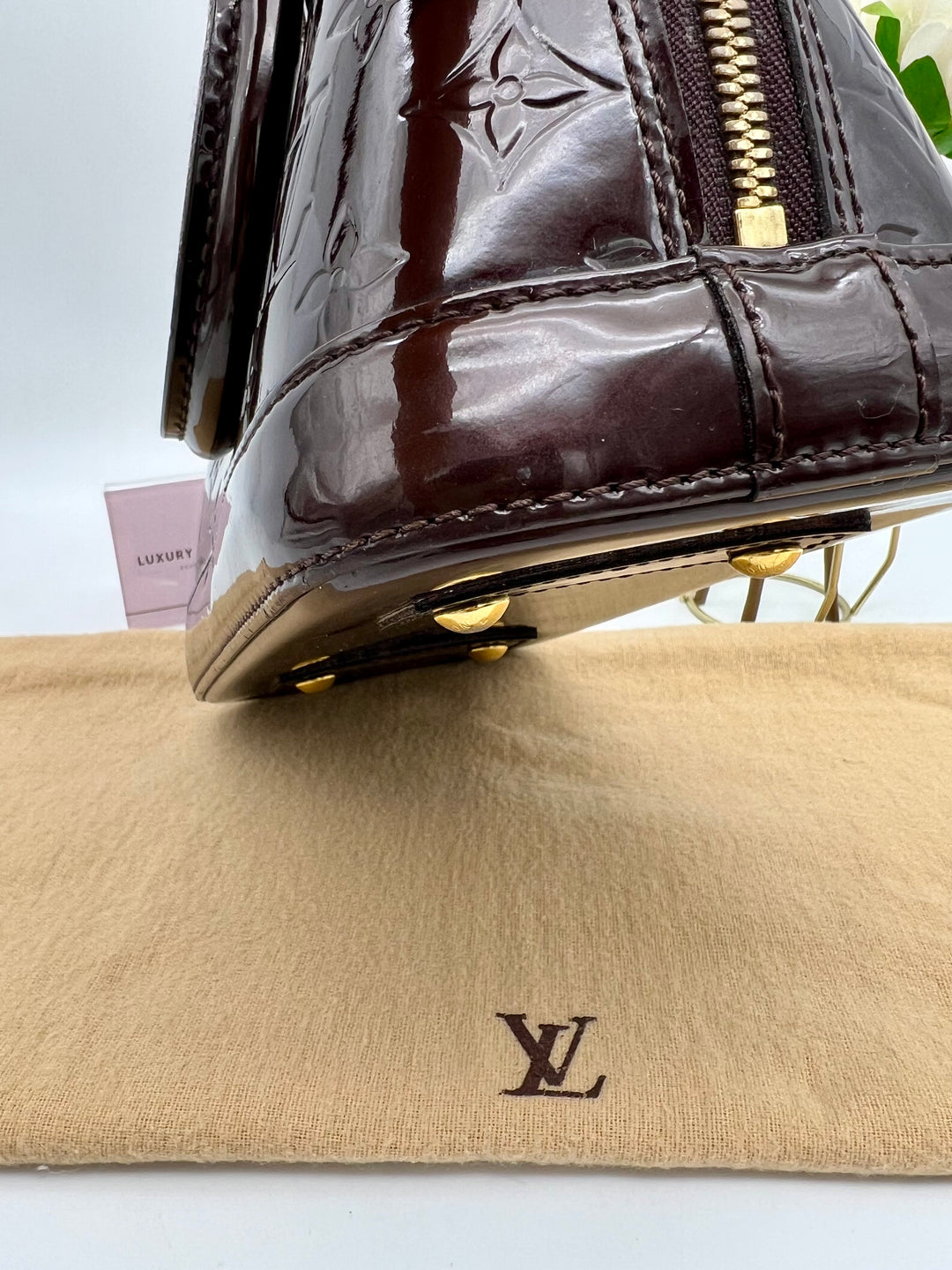LOUIS VUITTON ALMA BB VERNIS