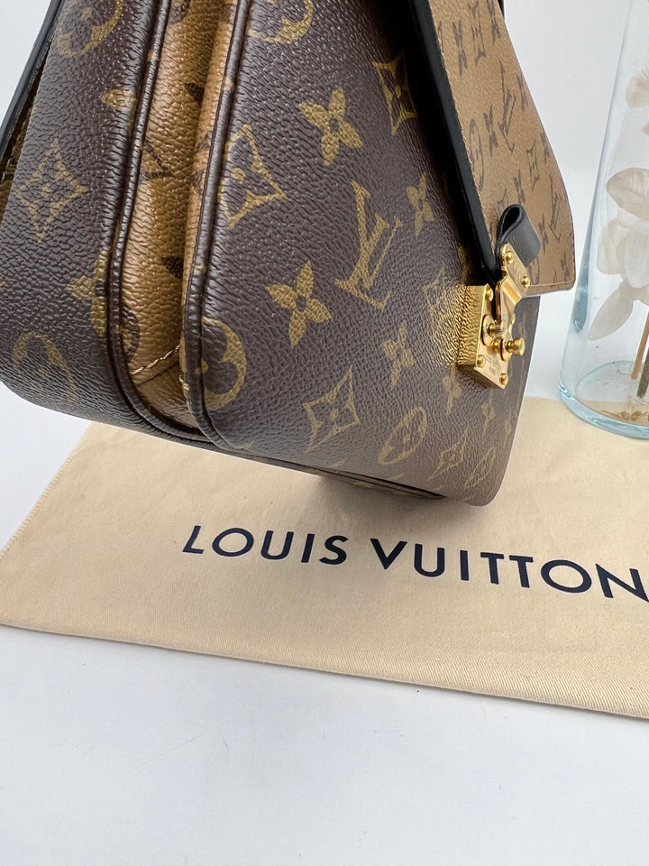 LOUIS VUITTON POCHETTE METIS MONOGRAM REVERSED