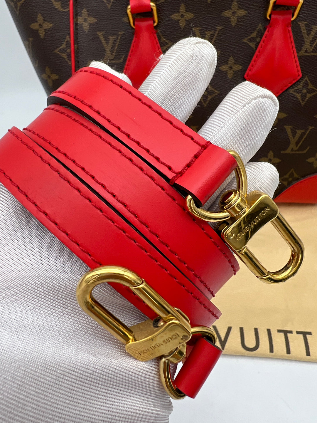 LOUIS VUITTON PHENIX PM