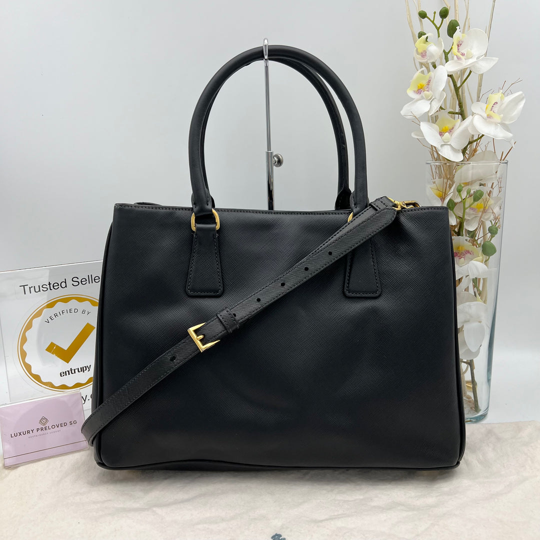 PRADA SAFFIANO LUX 2 WAY