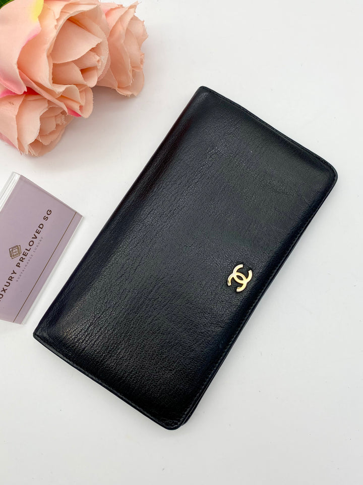 CHANEL VINTAGE WALLET