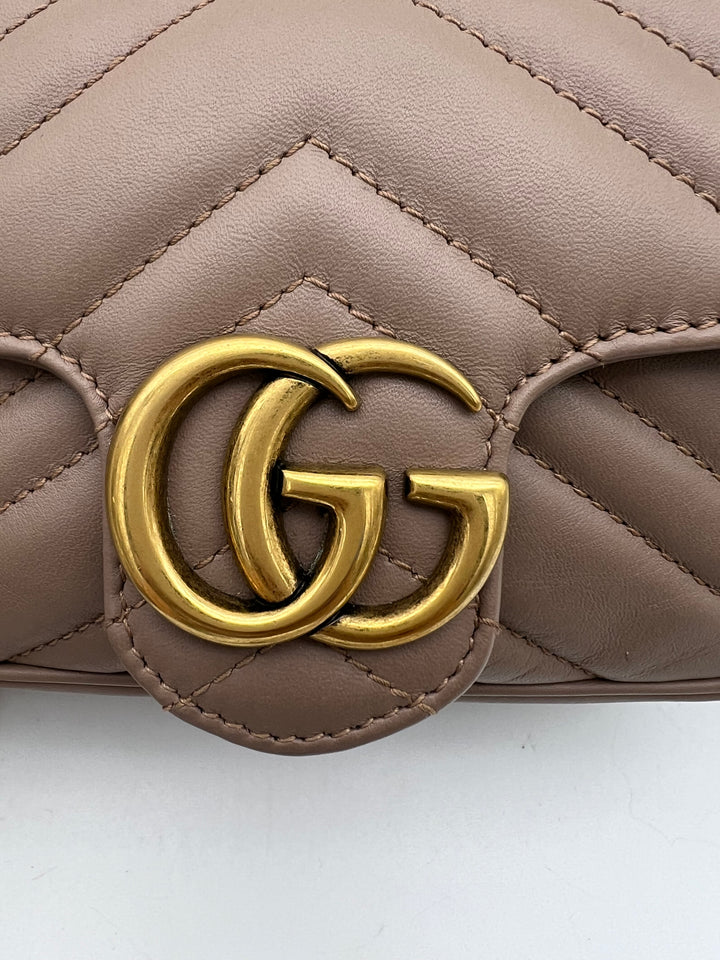 GUCCI GG MARMONT SUPER MINI METALASSE