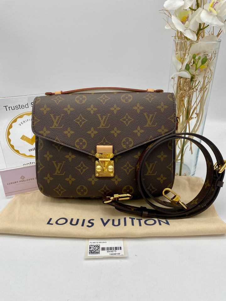 LOUIS VUITTON POCHETTE METIS MONOGRAM