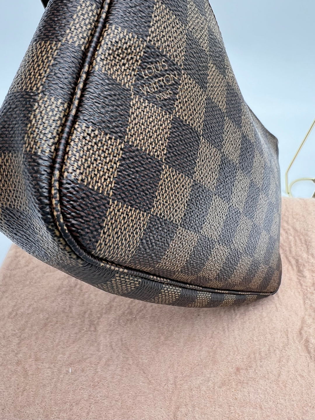 LOUIS VUITTON POCHETTE ACCESSORIES DAMIER