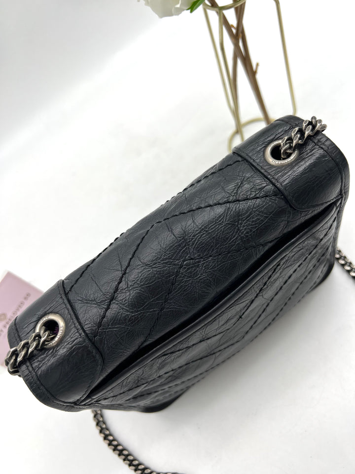 YVES STAINT LAURENT NIKKI CHAIN SHOULDER BAG