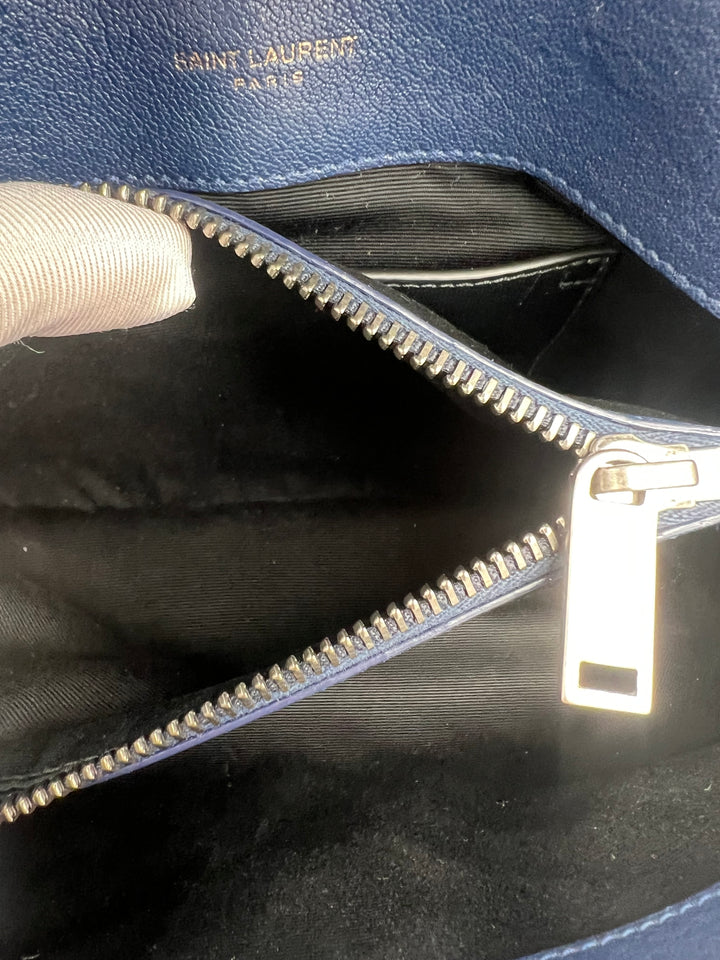 YVES SAINT LAURENT COLLEGE CHEVRON QUILTED BAG GHW MEDIUM