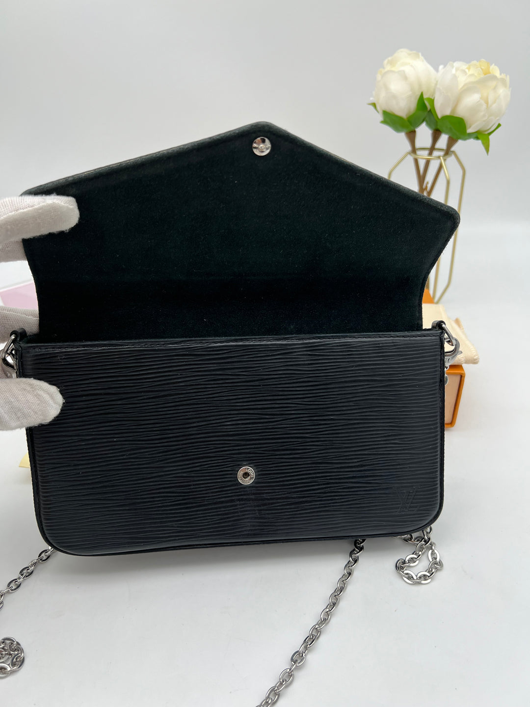 LOUIS VUITTON FELICIE EPI LEATHER