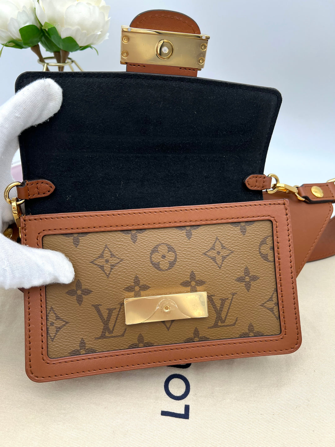 LOUIS VUITTON DAUPHINE REVERSED BELT BAG