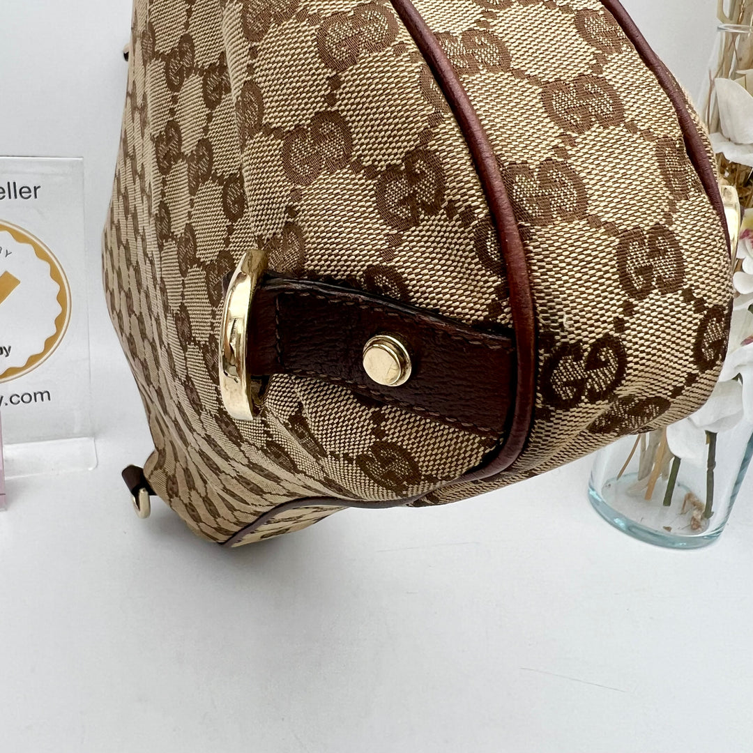 GUCCI  GG CANVAS ABBEY SHOULDER BAG