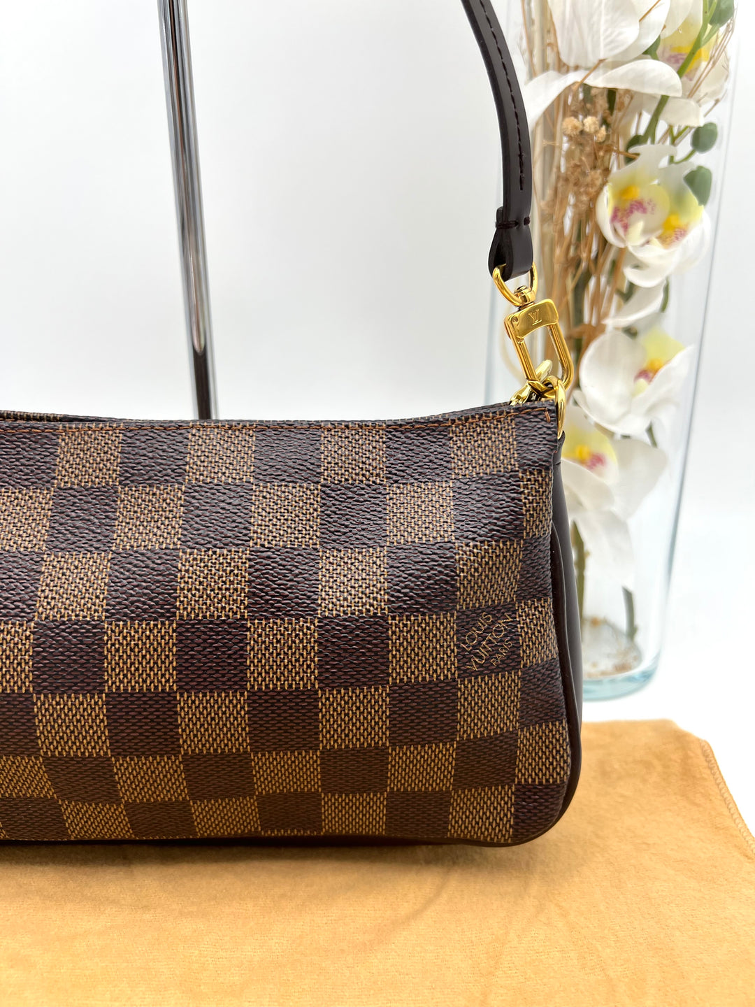 LOUIS VUITTON POCHETTE ACCESSORIES NAVONA DAMIER