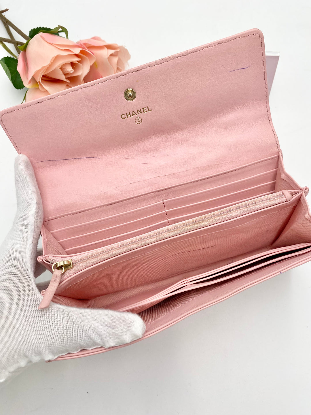 CHANEL CAVIAR CAMELLIA EMBOSSED WALLET