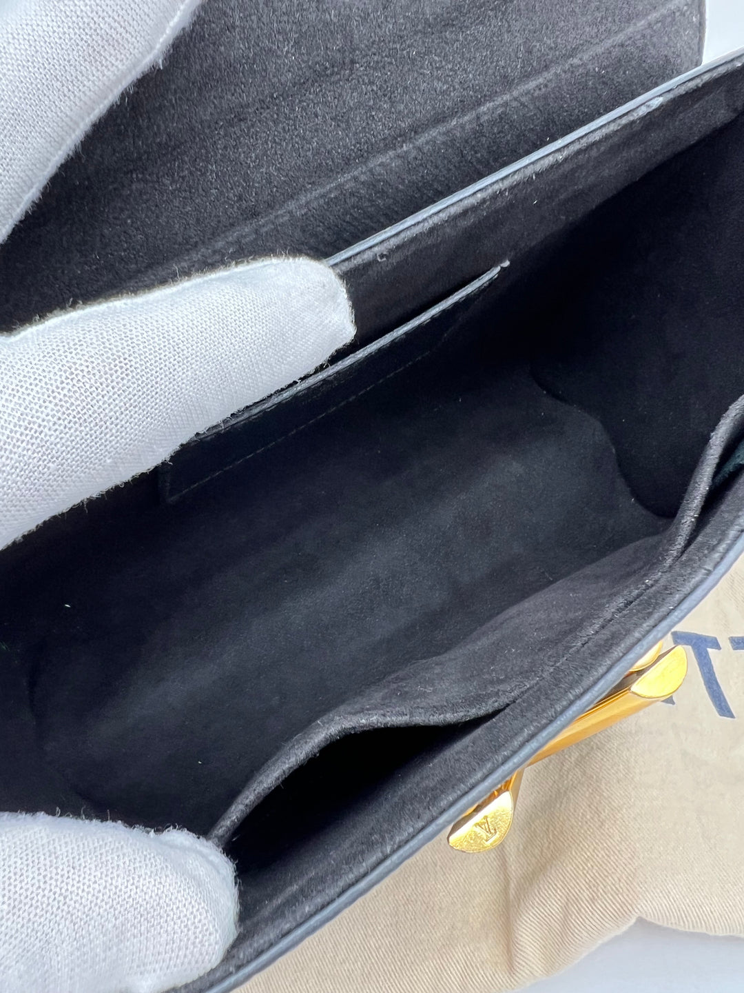 LOUIS VUITTON TWIST BLACK EPI GHW