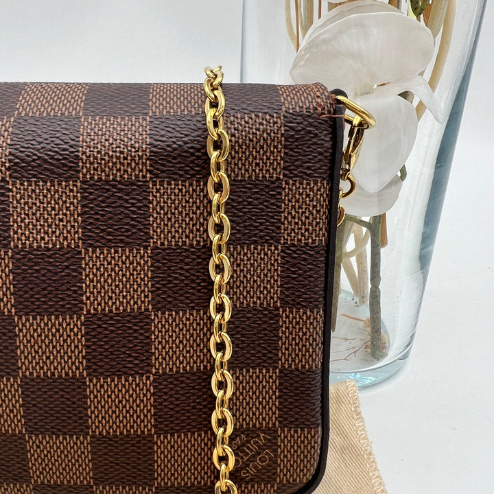 LOUIS VUITTON FELICIE DAMIER EBENE ( microchipped )