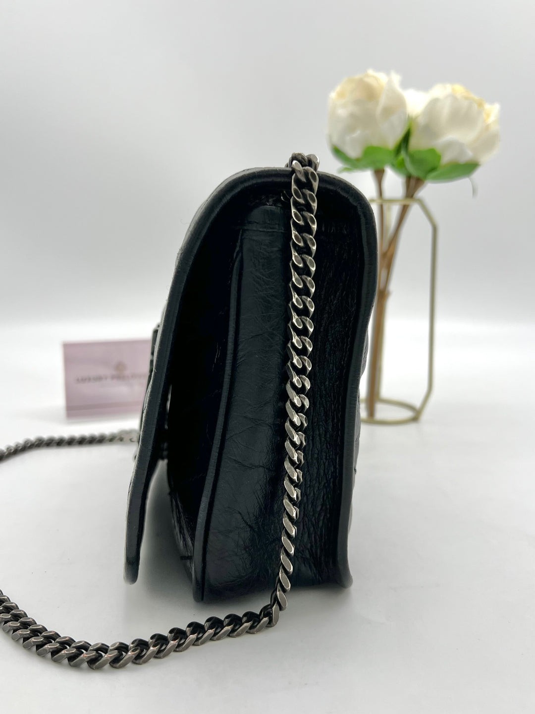 YVES STAINT LAURENT NIKKI CHAIN SHOULDER BAG