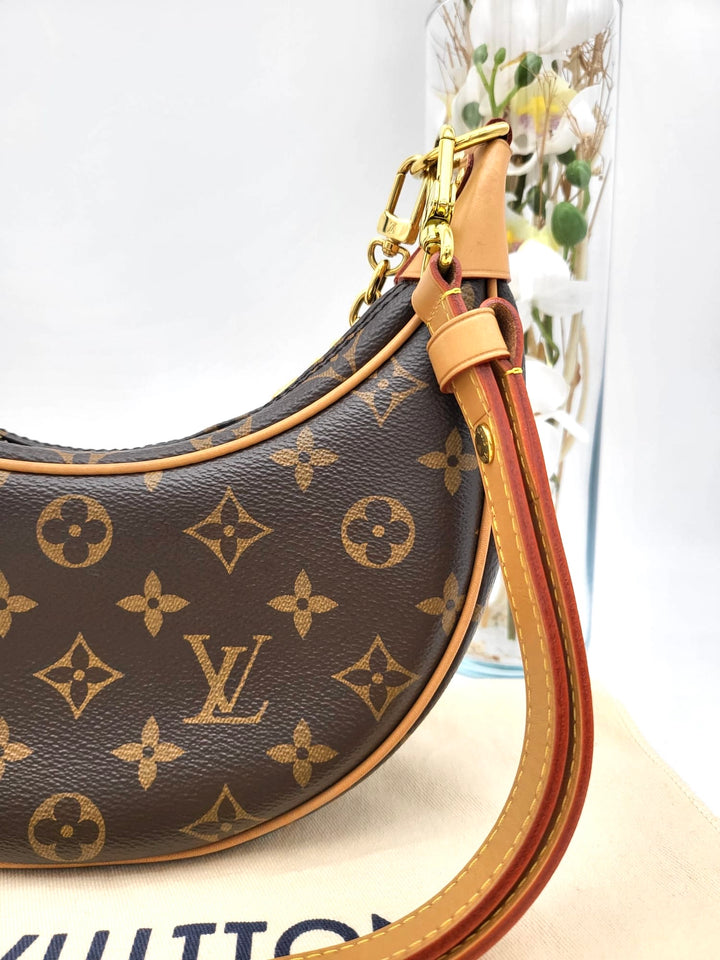 LOUIS VUITTON LOOP BAG