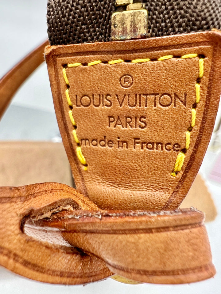 LOUIS VUITTON POCHETTE ACCESSOIRES MONOGRAM