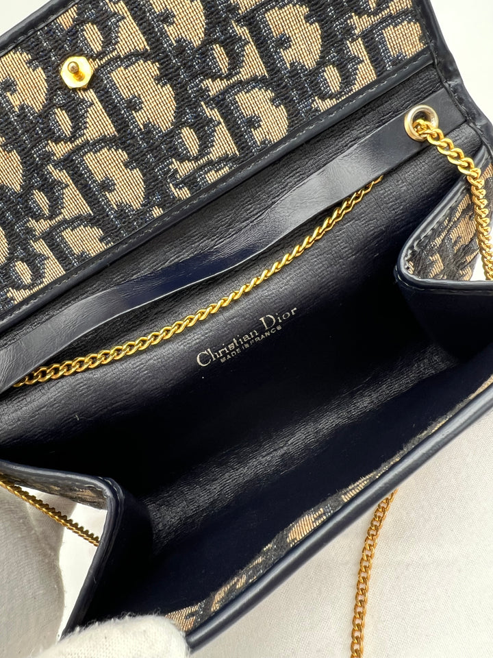 CHRISTIAN DIOR VINTAGE SHOULDER CHAIN BAG