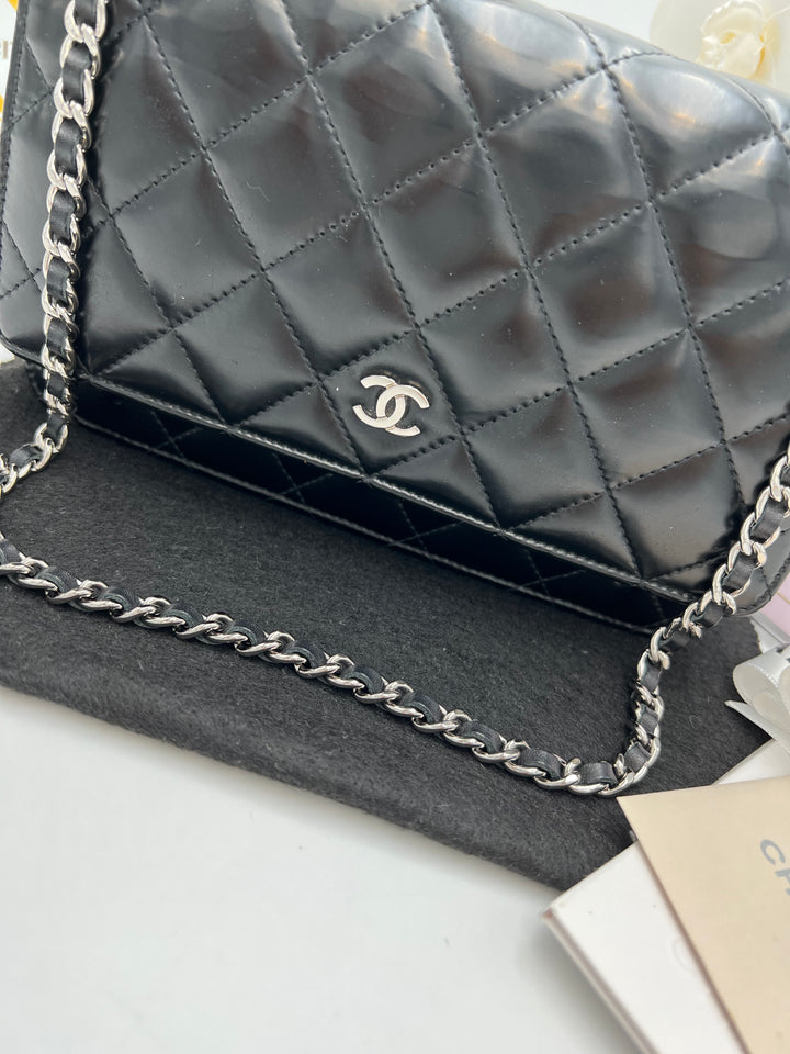 CHANEL WALLET ON CHAIN PATENT