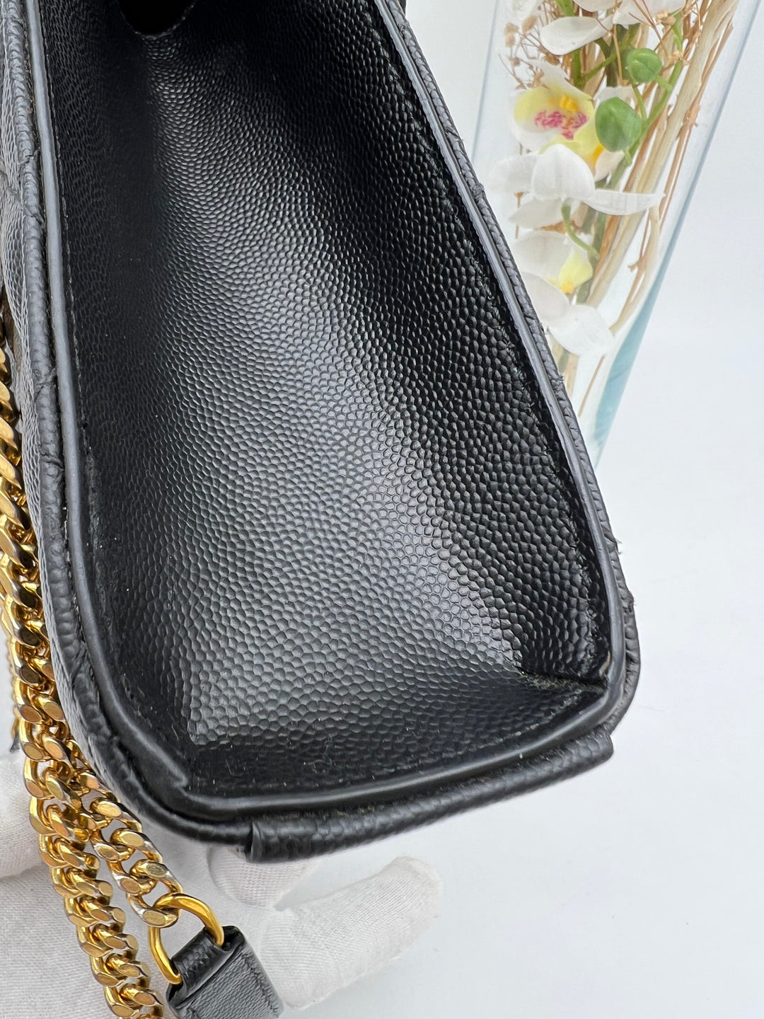 YVES SAINT LAURENT MEDIUM ENVELOPE LEATHER GHW