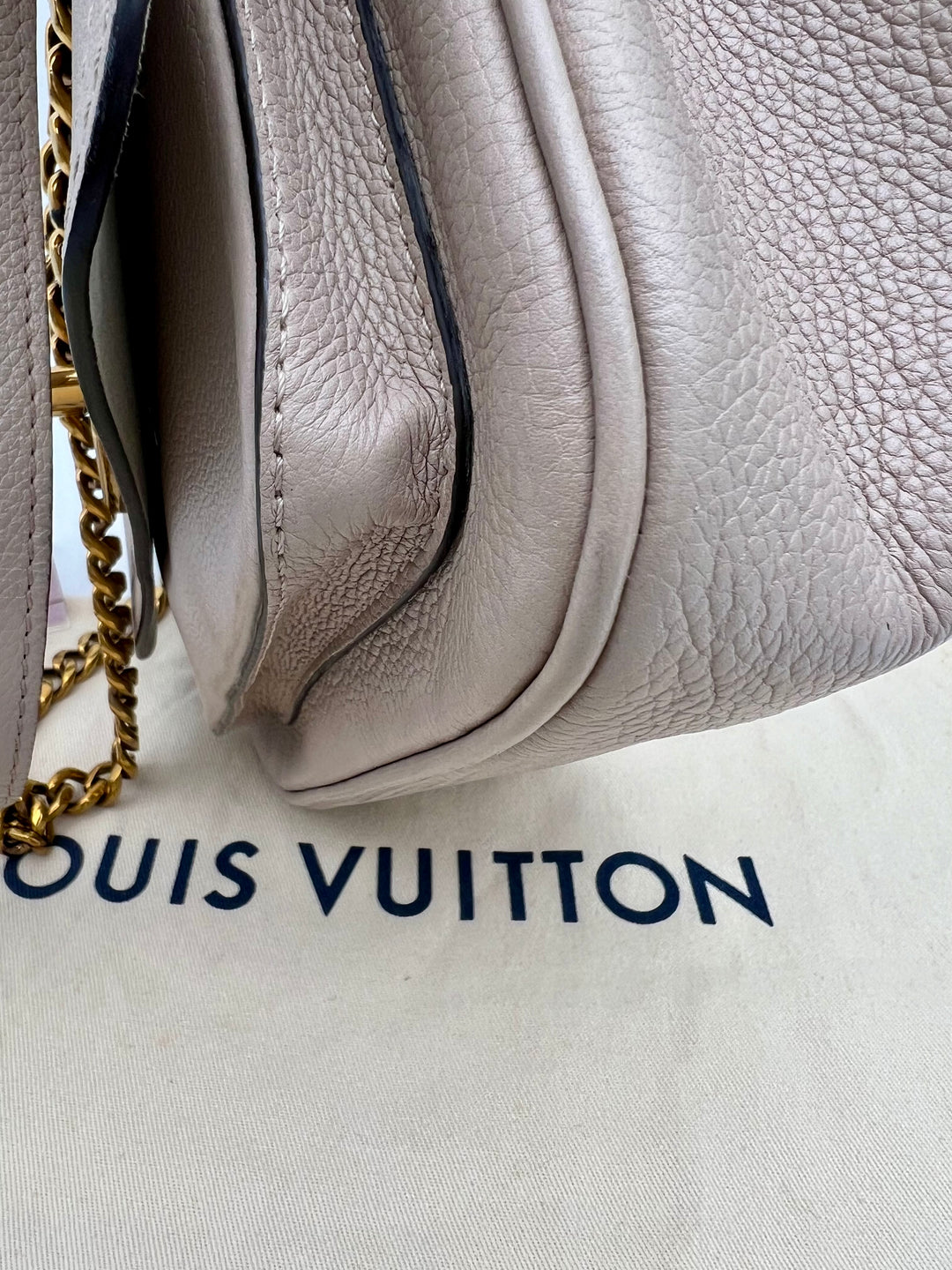 LOUIS VUITTON LOCKME CHAIN PM