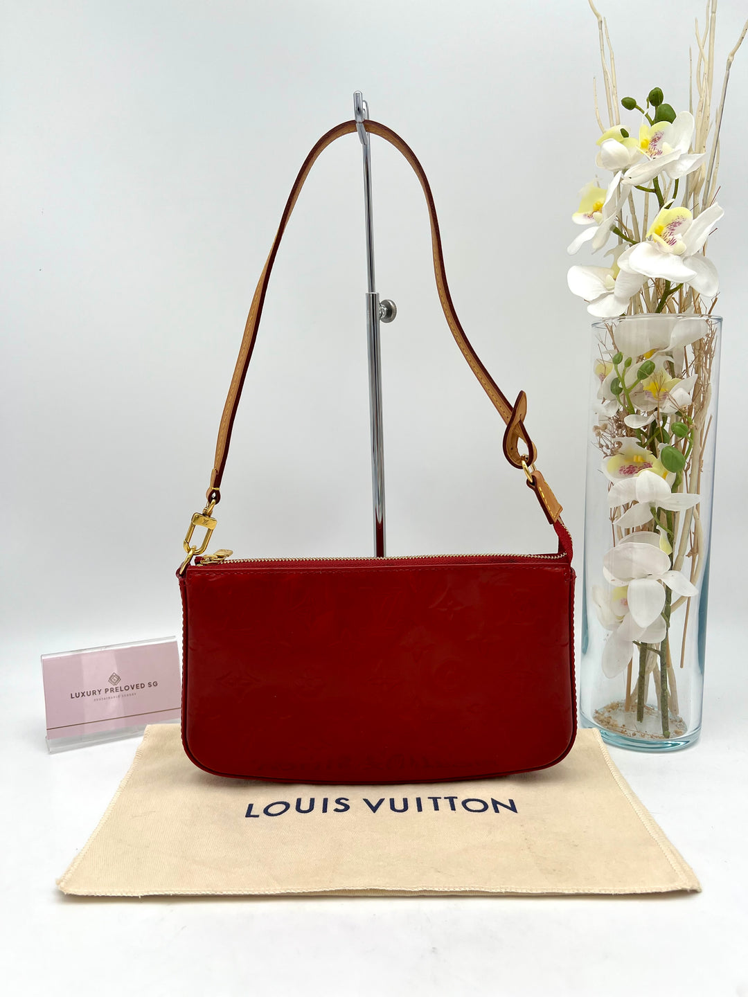 LOUIS VUITTON POCHETTE ACCESSOIRES VERNIS ( NEW MODEL )
