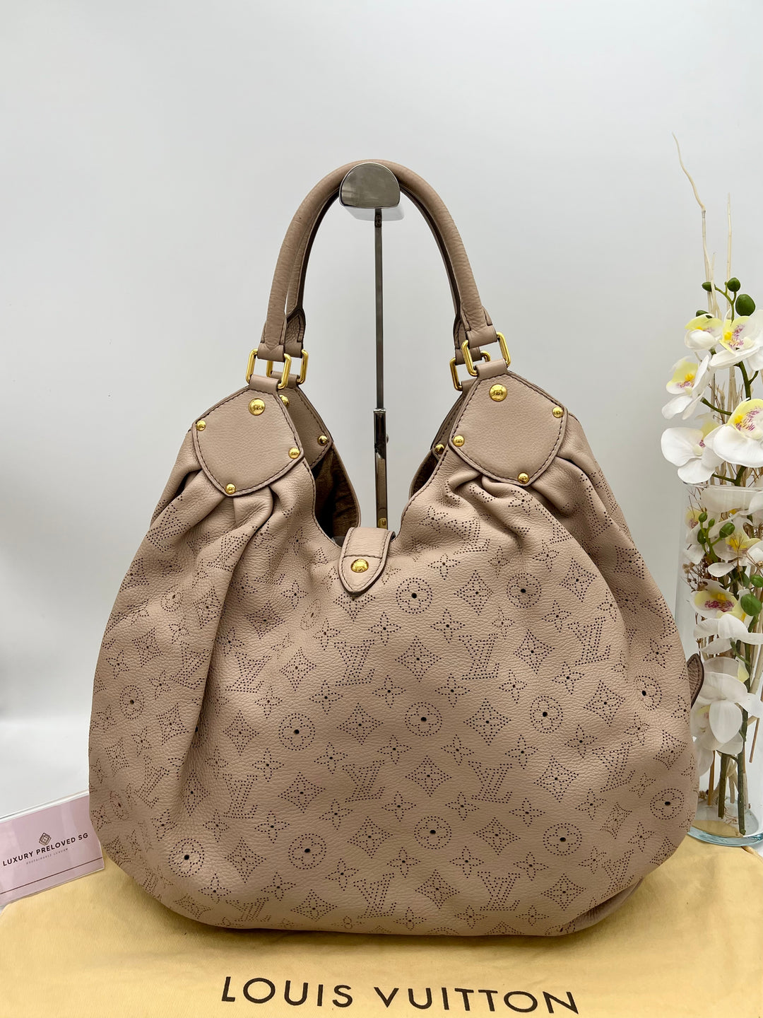 LOUIS VUITTON MAHINA L HOBO