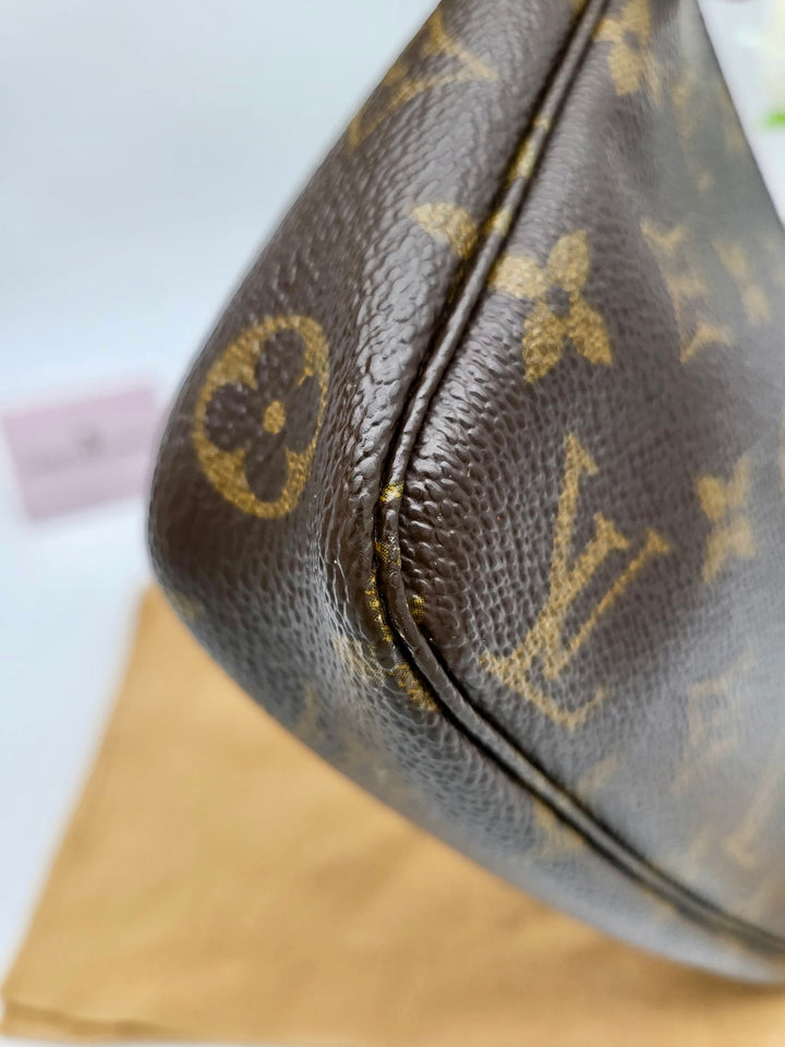 LOUIS VUITTON POCHETTE ACCESSORIES MONOGRAM