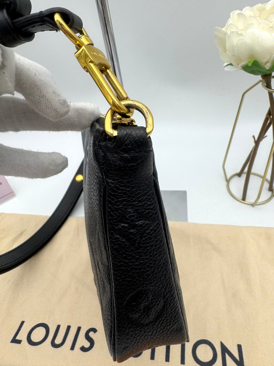 LOUIS VUITTON MULTI POCHETTE EMPRIENTE