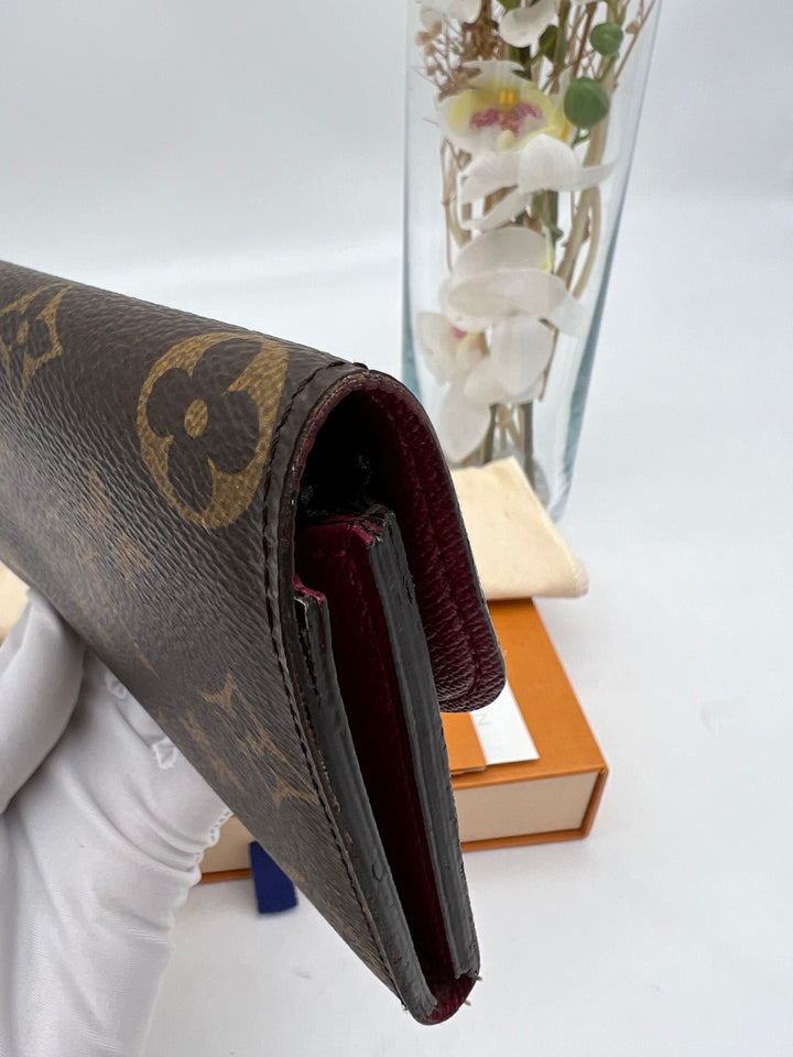 LOUIS VUITTON EMILIE  WALLET