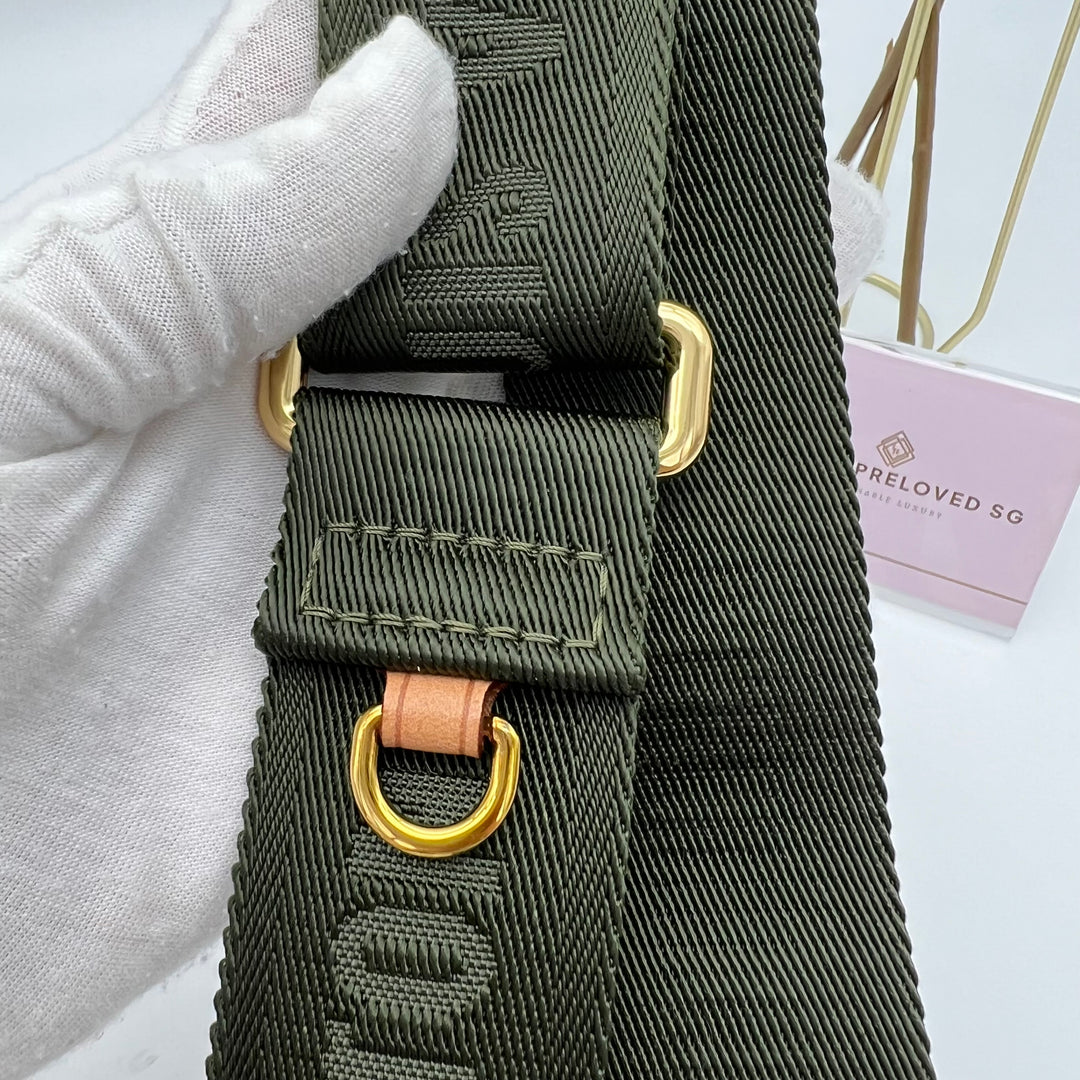 LOUIS VUITTON MULTI POCHETTE