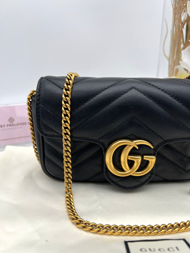 GUCCI GG MARMONT SUPER MINI METALASSE BLACK
