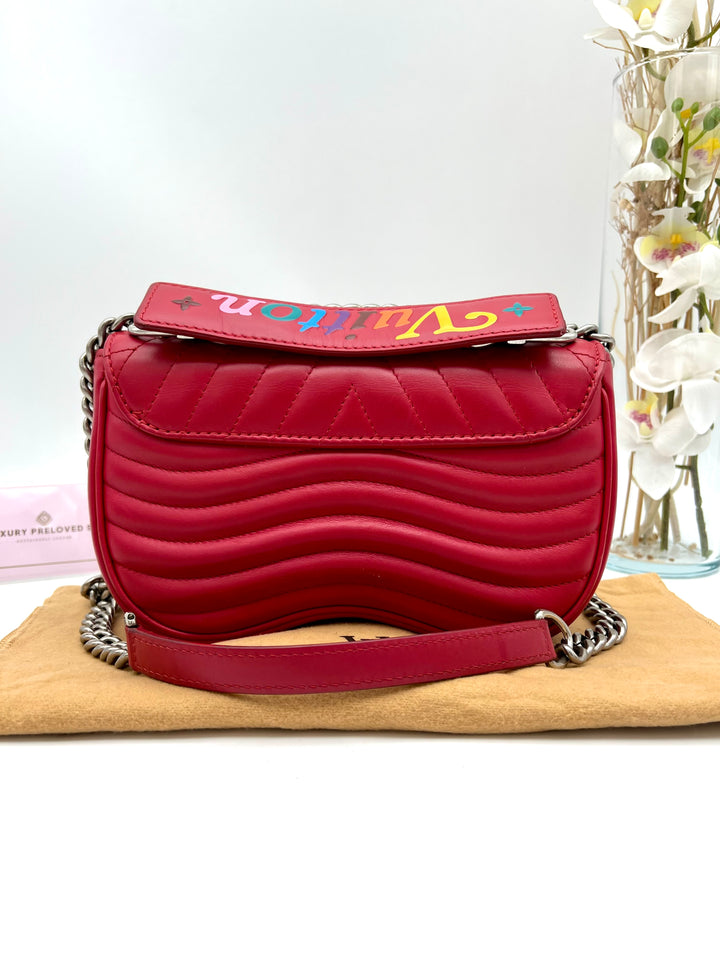 LOUIS VUITTON NEW WAVE CHAIN SHOULDER BAG