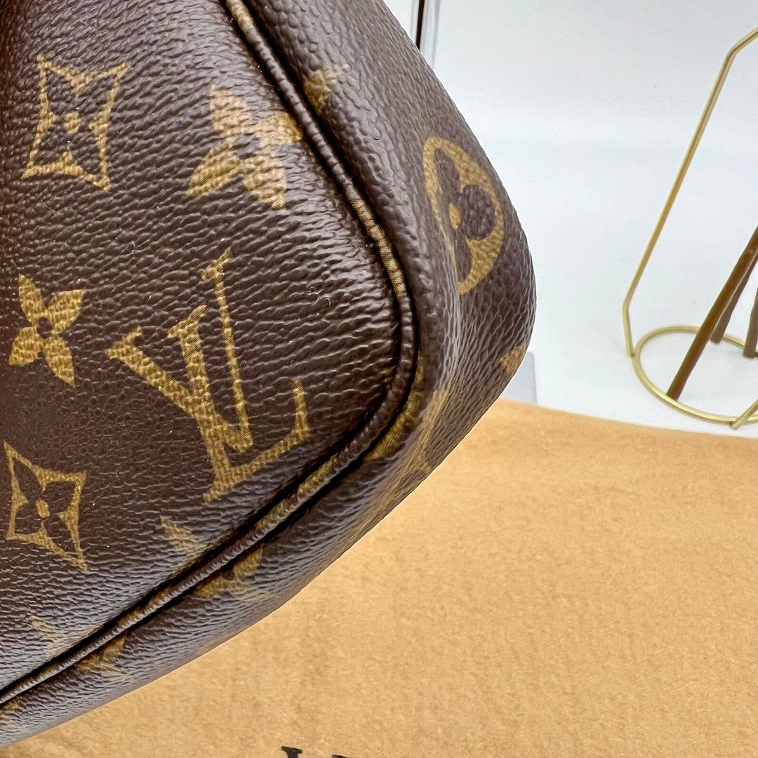 LOUIS VUITTON POCHETTE ACCESSOIRES MONOGRAM