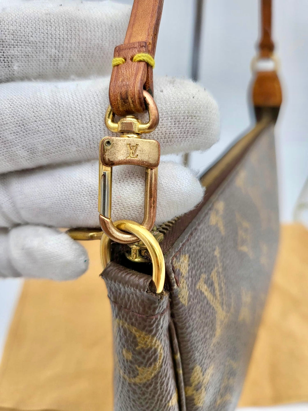 LOUIS VUITTON POCHETTE ACCESSORIES MONOGRAM