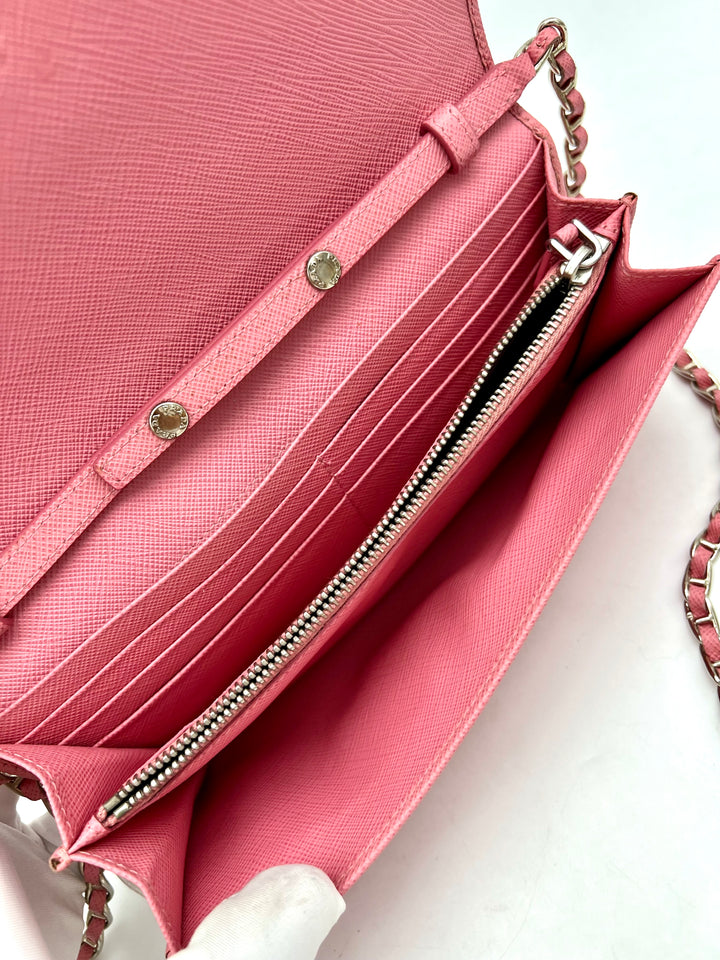 PRADA SAFFIANO WALLET ON CHAN