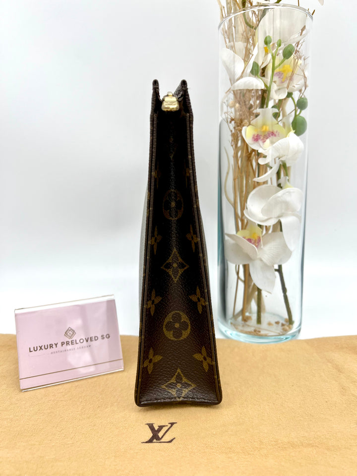 LOUIS VUITTON TOILETRY POUCH