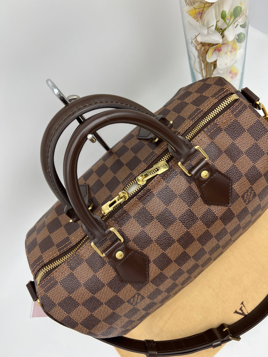 LOUIS VUITTON BANDOULIERE 30 DAMIER EBENE