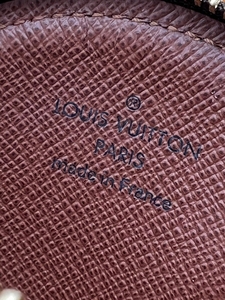 LOUIS VUITTON ROUND COIN PURSE MONOGRAM